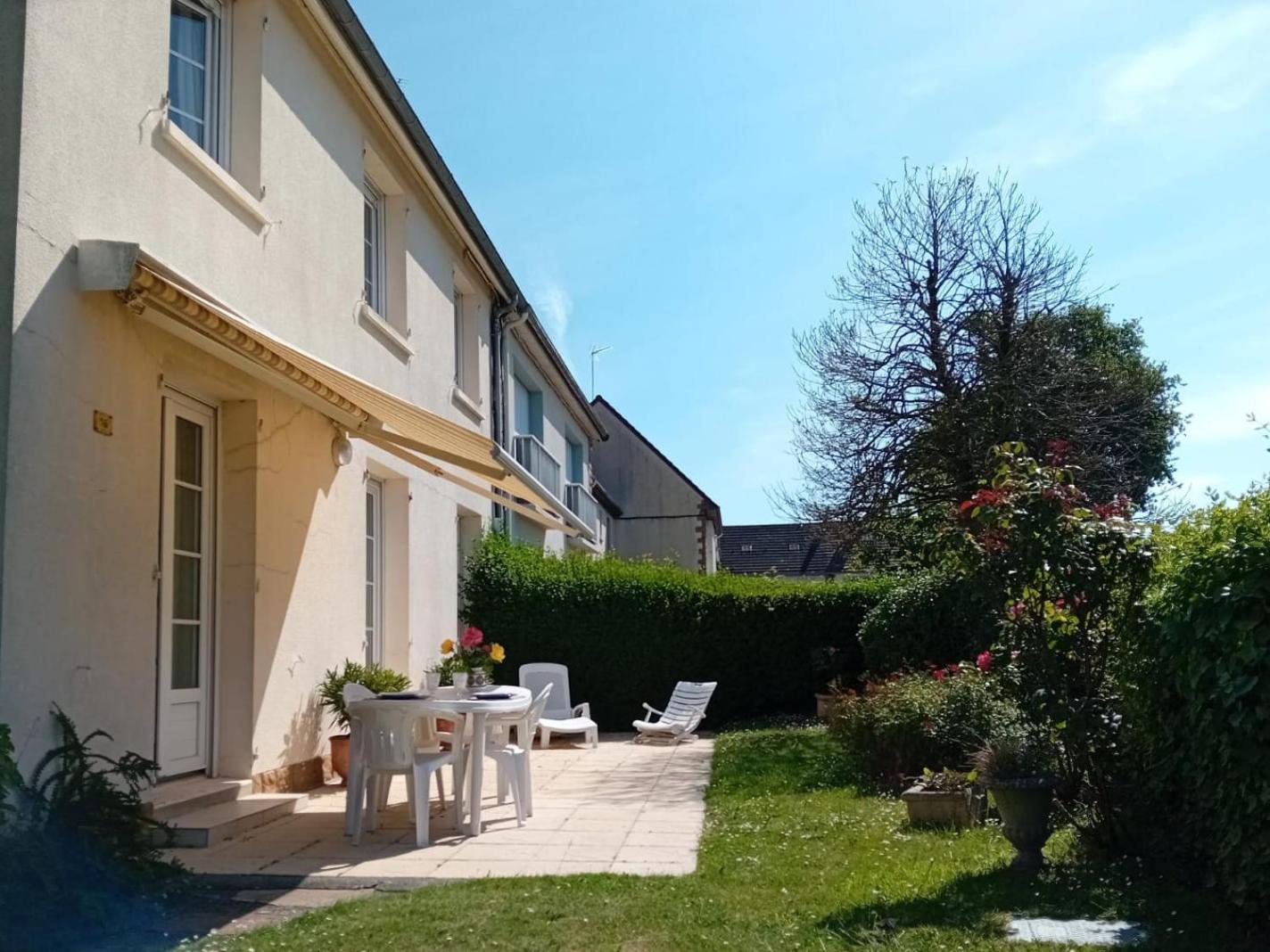Maison De Charme Proche Centre Ville Avranches Exteriör bild